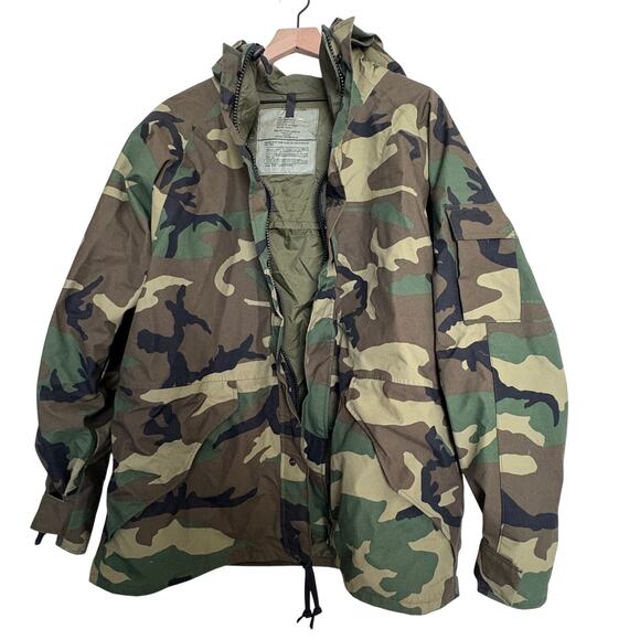 Vintage Military ECWCS Gen 1 Camo Parka Cold Weather Woodland Lg Reg GORPCORE - Picture 1 of 10